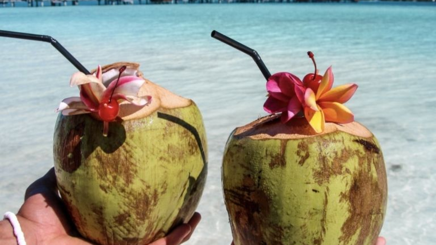 My Travel Tips + FAQ for Bora Bora, Tahiti & Moorea – pilotmadeleine Krystal Kinney